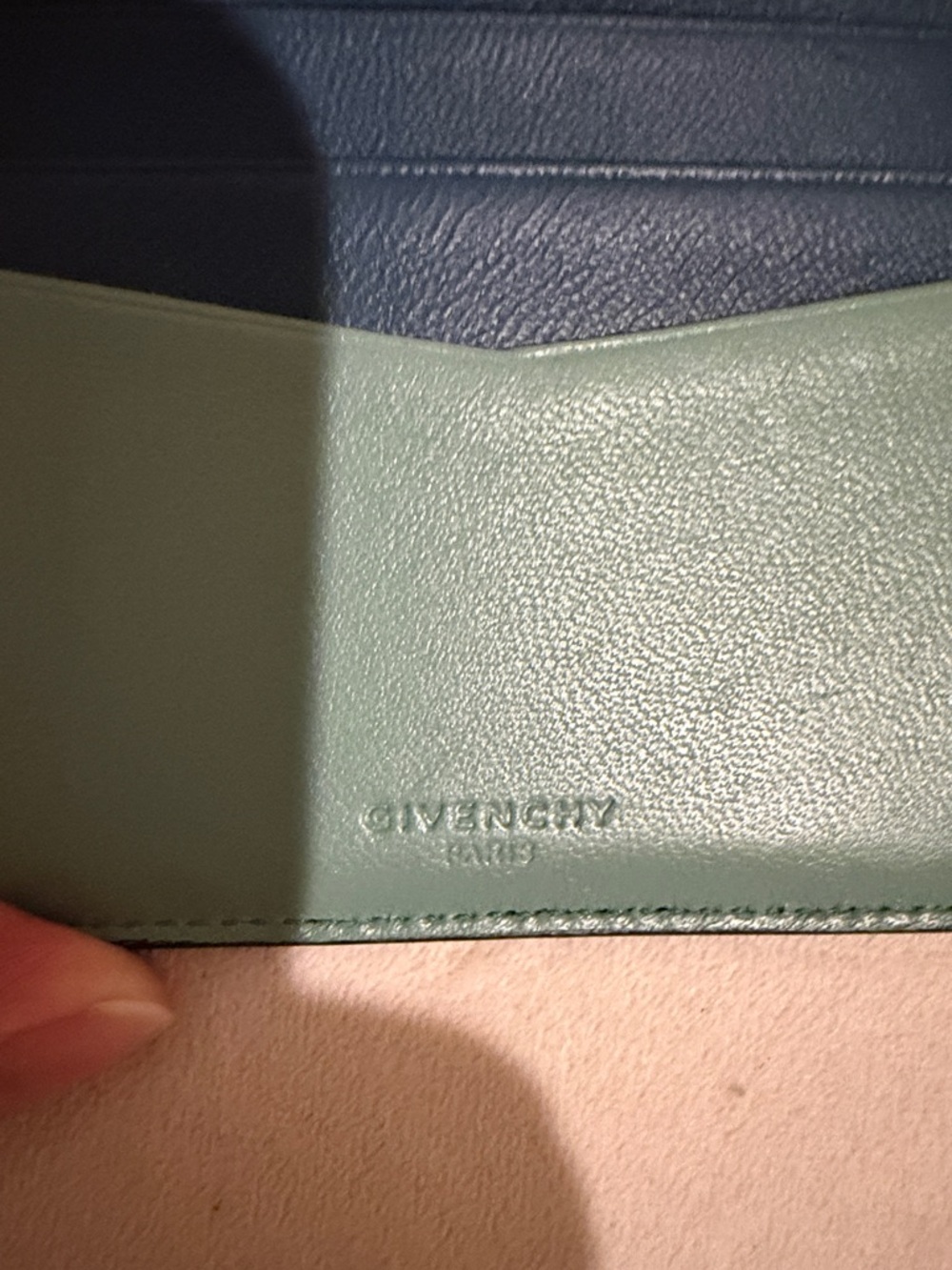 Givenchy Antigona leather bifold wallet-mint - Picture 9 of 9